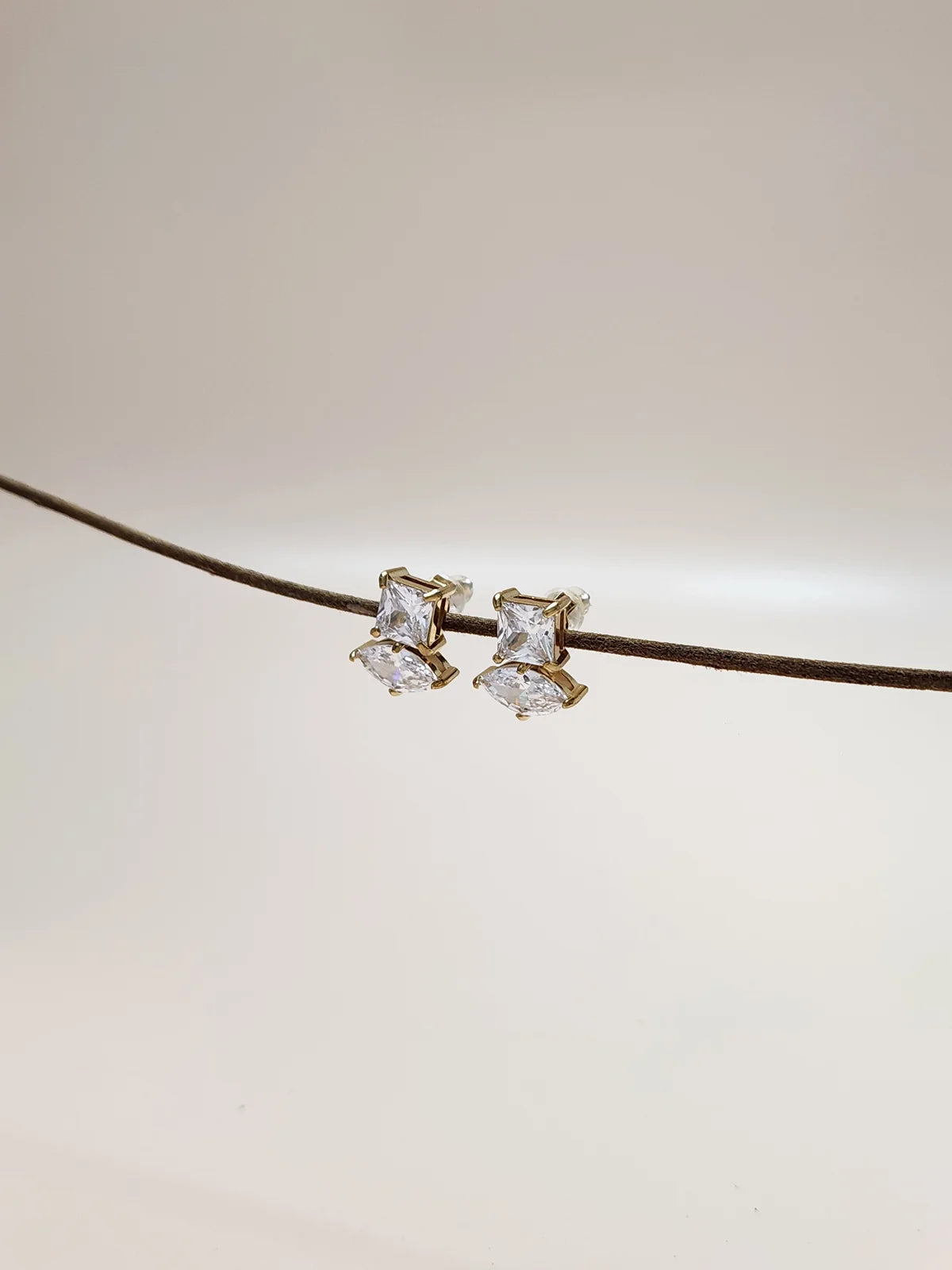 Claire Earrings