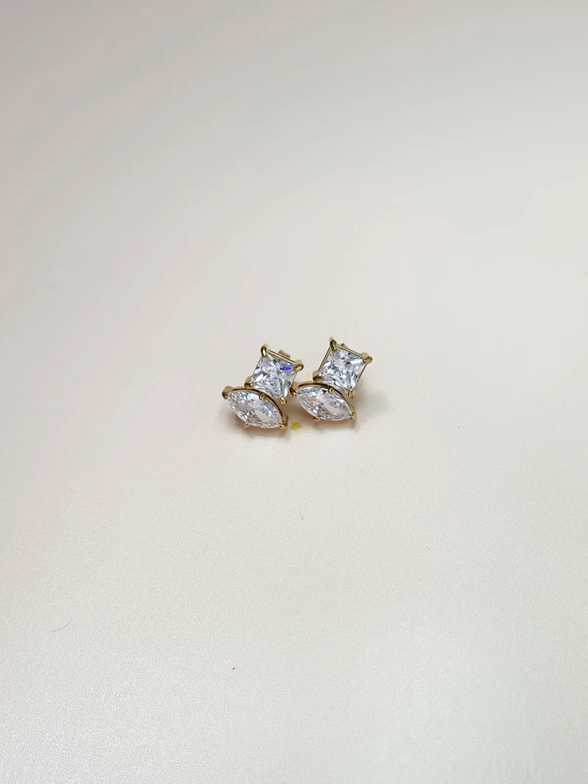 Claire Earrings